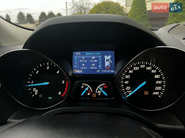 Серый Форд Куга, объемом двигателя 2 л и пробегом 219 тыс. км за 11750 $, фото 36 на Automoto.ua