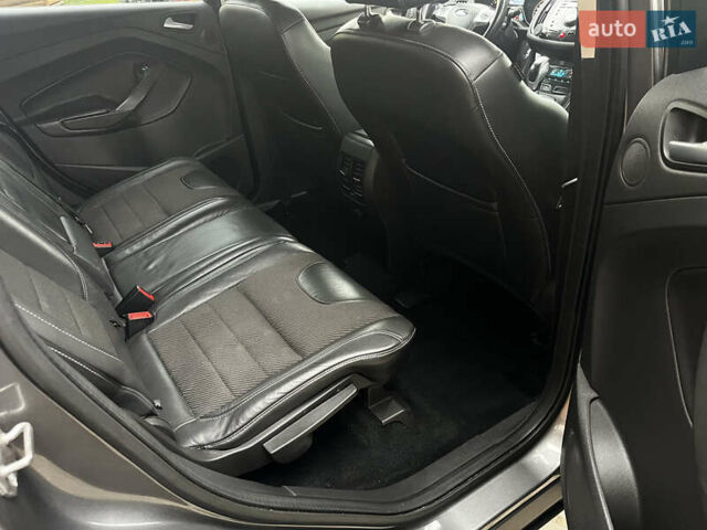 Серый Форд Куга, объемом двигателя 2 л и пробегом 219 тыс. км за 11750 $, фото 45 на Automoto.ua