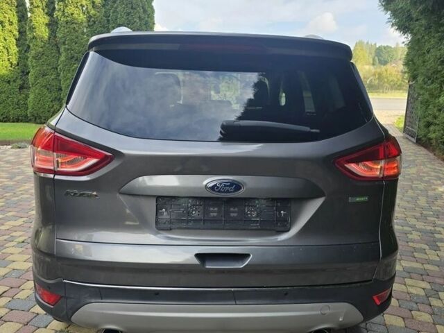 Сірий Форд Куга, об'ємом двигуна 1.6 л та пробігом 172 тис. км за 8000 $, фото 2 на Automoto.ua