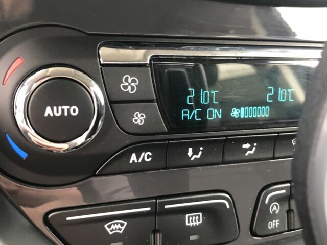 Серый Форд Куга, объемом двигателя 2 л и пробегом 142 тыс. км за 4313 $, фото 22 на Automoto.ua