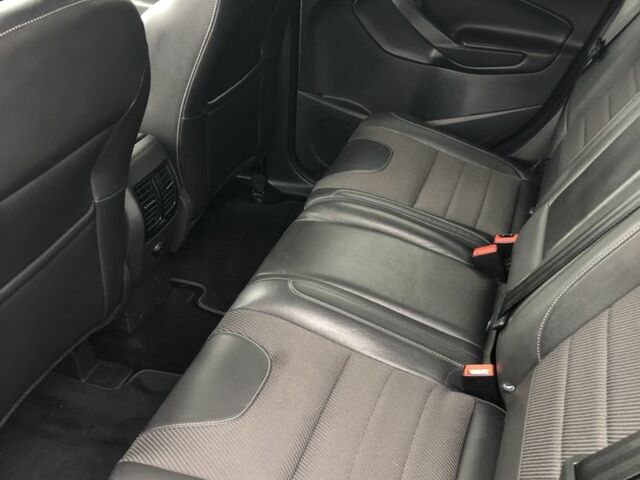 Серый Форд Куга, объемом двигателя 2 л и пробегом 142 тыс. км за 4313 $, фото 7 на Automoto.ua