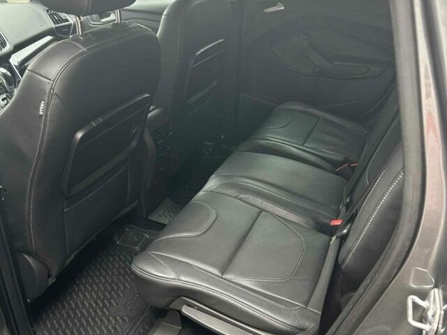 Сірий Форд Куга, об'ємом двигуна 1.6 л та пробігом 172 тис. км за 8000 $, фото 10 на Automoto.ua