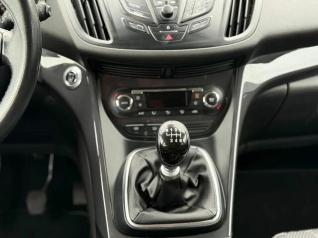 Форд Куга 2014 в Виннице на Automoto.ua Серый Форд Куга, объемом двигателя 2 л и пробегом 132 тыс. км за 8300 $, фото 19 на Automoto.ua