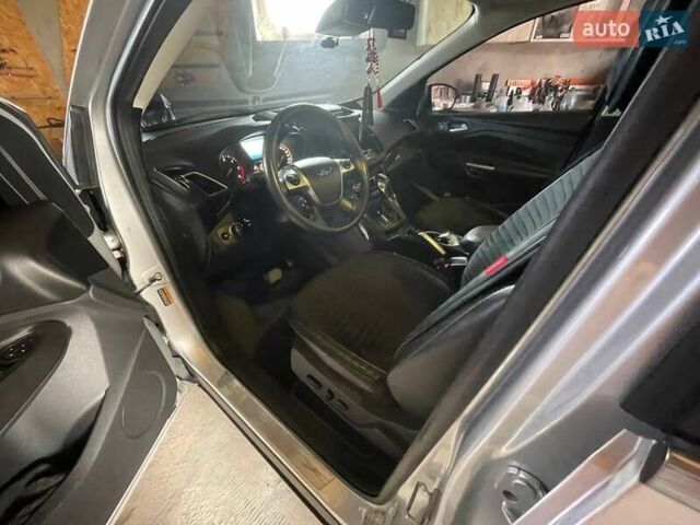 Серый Форд Куга, объемом двигателя 2 л и пробегом 107 тыс. км за 15000 $, фото 35 на Automoto.ua