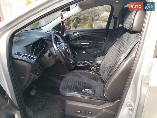 Серый Форд Куга, объемом двигателя 2 л и пробегом 107 тыс. км за 15000 $, фото 43 на Automoto.ua