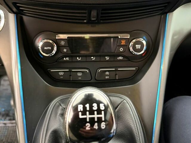 Серый Форд Куга, объемом двигателя 2 л и пробегом 192 тыс. км за 12500 $, фото 6 на Automoto.ua