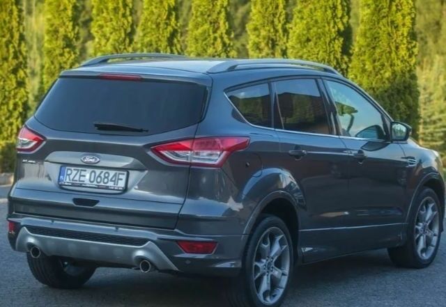 Серый Форд Куга, объемом двигателя 2 л и пробегом 170 тыс. км за 9100 $, фото 8 на Automoto.ua