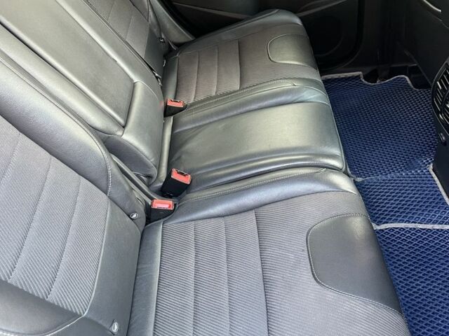 Серый Форд Куга, объемом двигателя 2 л и пробегом 199 тыс. км за 13000 $, фото 10 на Automoto.ua