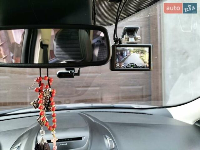 Серый Форд Куга, объемом двигателя 2 л и пробегом 107 тыс. км за 15000 $, фото 18 на Automoto.ua