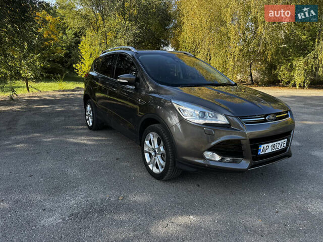 Серый Форд Куга, объемом двигателя 2 л и пробегом 117 тыс. км за 14800 $, фото 2 на Automoto.ua