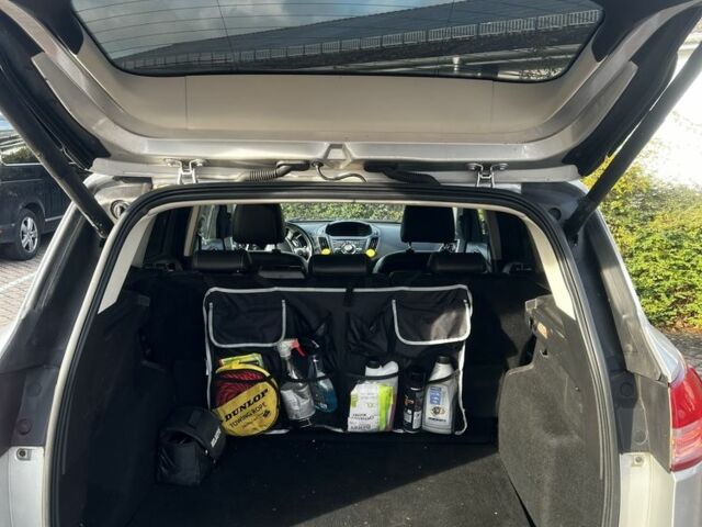 Серый Форд Куга, объемом двигателя 2 л и пробегом 163 тыс. км за 12679 $, фото 3 на Automoto.ua