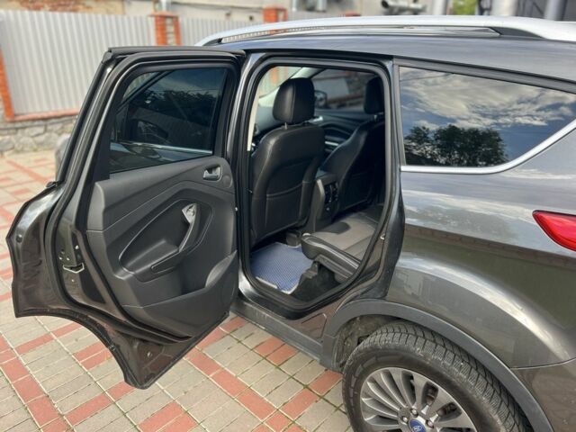 Серый Форд Куга, объемом двигателя 2 л и пробегом 199 тыс. км за 13000 $, фото 7 на Automoto.ua