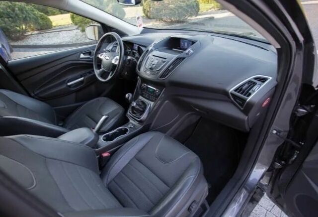 Серый Форд Куга, объемом двигателя 2 л и пробегом 170 тыс. км за 9100 $, фото 15 на Automoto.ua