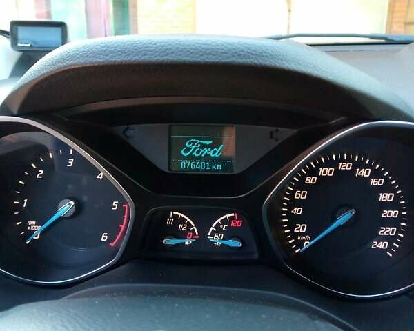 Серый Форд Куга, объемом двигателя 2 л и пробегом 76 тыс. км за 15300 $, фото 4 на Automoto.ua