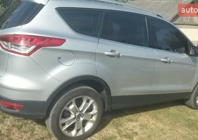 Серый Форд Куга, объемом двигателя 2 л и пробегом 107 тыс. км за 15000 $, фото 5 на Automoto.ua