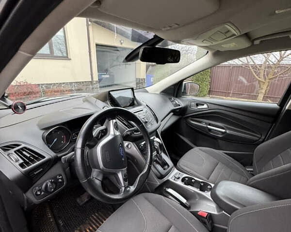 Сірий Форд Куга, об'ємом двигуна 2 л та пробігом 228 тис. км за 13950 $, фото 14 на Automoto.ua