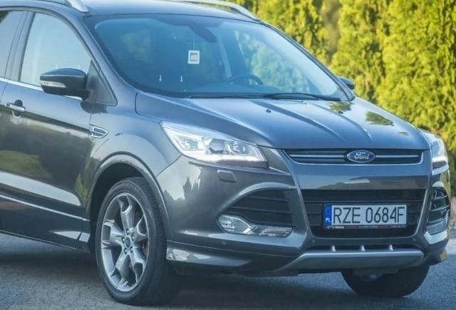 Серый Форд Куга, объемом двигателя 2 л и пробегом 170 тыс. км за 9100 $, фото 7 на Automoto.ua