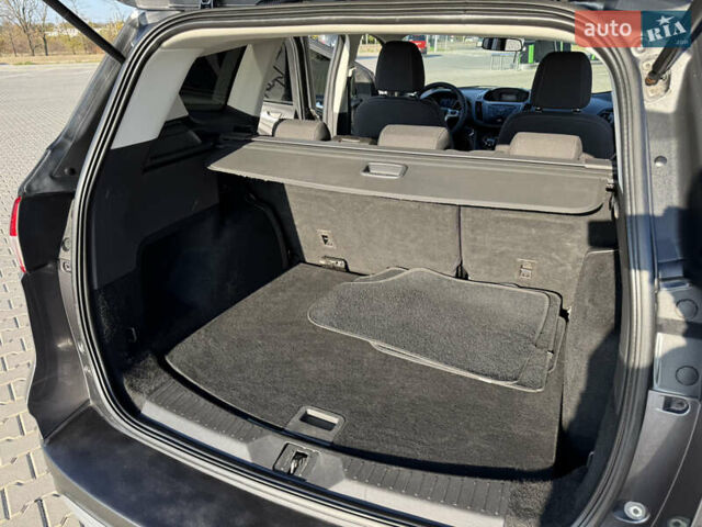 Форд Куга 2015 в Николаеве на Automoto.ua Серый Форд Куга, объемом двигателя 2 л и пробегом 174 тыс. км за 12900 $, фото 34 на Automoto.ua