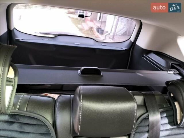 Серый Форд Куга, объемом двигателя 2 л и пробегом 107 тыс. км за 15000 $, фото 46 на Automoto.ua