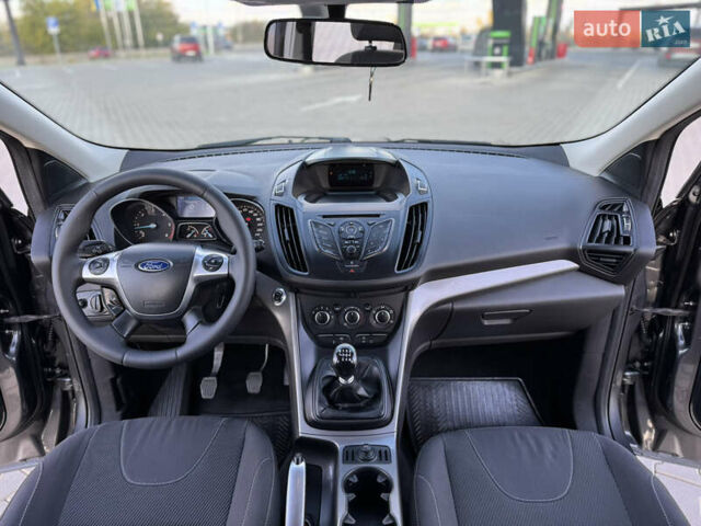 Форд Куга 2015 в Николаеве на Automoto.ua Серый Форд Куга, объемом двигателя 2 л и пробегом 174 тыс. км за 12900 $, фото 25 на Automoto.ua