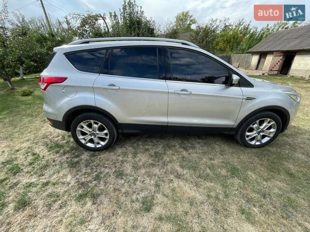Серый Форд Куга, объемом двигателя 2 л и пробегом 107 тыс. км за 15000 $, фото 6 на Automoto.ua