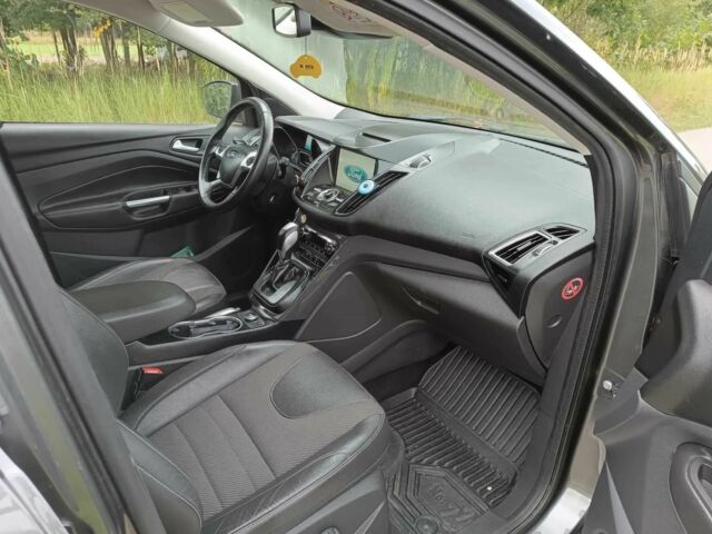 Серый Форд Куга, объемом двигателя 2 л и пробегом 127 тыс. км за 9100 $, фото 9 на Automoto.ua