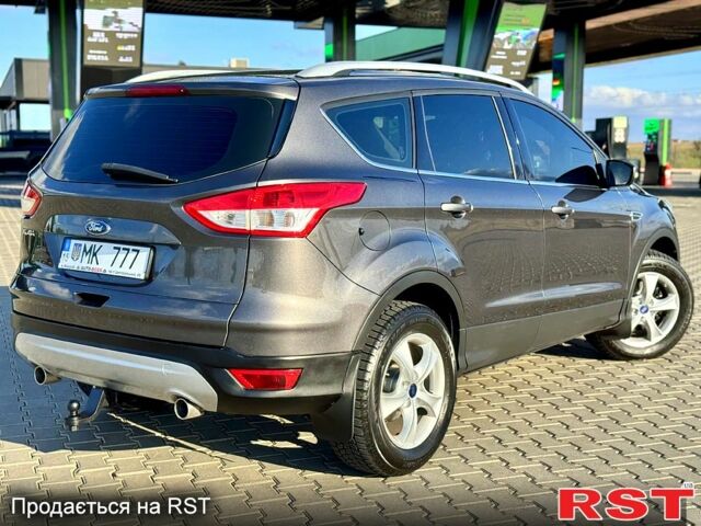 Серый Форд Куга, объемом двигателя 2 л и пробегом 174 тыс. км за 12500 $, фото 3 на Automoto.ua