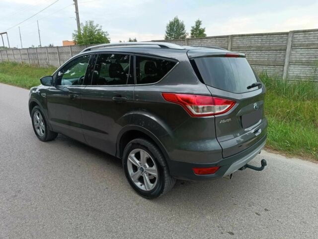 Серый Форд Куга, объемом двигателя 2 л и пробегом 127 тыс. км за 9100 $, фото 3 на Automoto.ua