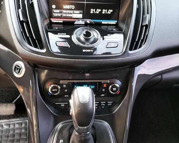 Серый Форд Куга, объемом двигателя 2 л и пробегом 107 тыс. км за 15000 $, фото 16 на Automoto.ua