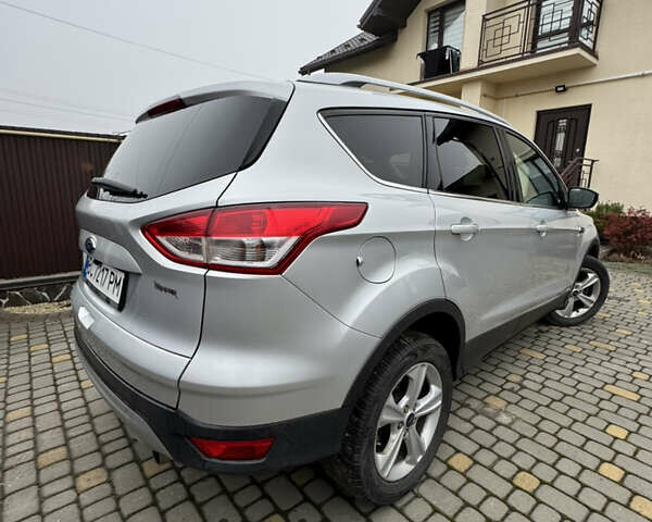 Сірий Форд Куга, об'ємом двигуна 2 л та пробігом 228 тис. км за 13950 $, фото 6 на Automoto.ua