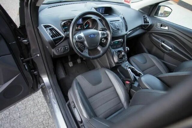 Серый Форд Куга, объемом двигателя 2 л и пробегом 170 тыс. км за 9100 $, фото 16 на Automoto.ua