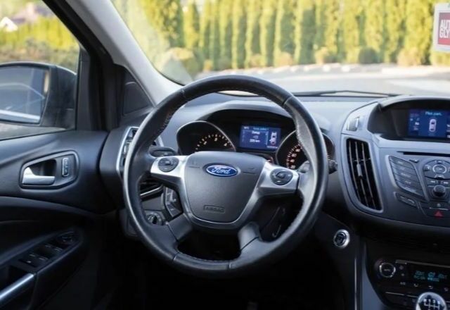 Серый Форд Куга, объемом двигателя 2 л и пробегом 170 тыс. км за 9100 $, фото 20 на Automoto.ua