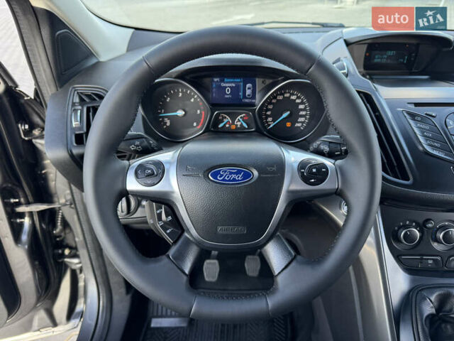Форд Куга 2015 в Николаеве на Automoto.ua Серый Форд Куга, объемом двигателя 2 л и пробегом 174 тыс. км за 12900 $, фото 14 на Automoto.ua