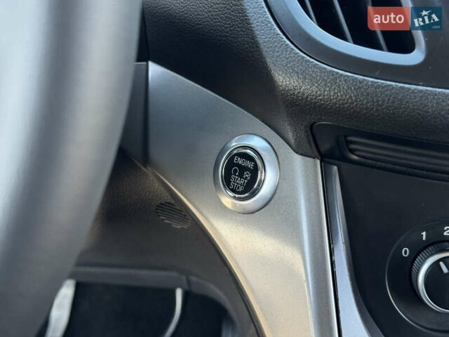 Форд Куга 2015 в Николаеве на Automoto.ua Серый Форд Куга, объемом двигателя 2 л и пробегом 174 тыс. км за 12900 $, фото 20 на Automoto.ua