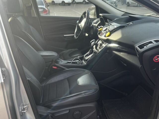 Серый Форд Куга, объемом двигателя 2 л и пробегом 163 тыс. км за 12679 $, фото 5 на Automoto.ua