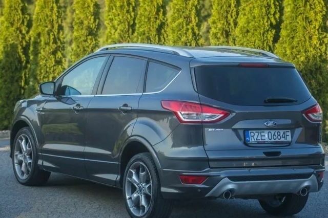 Серый Форд Куга, объемом двигателя 2 л и пробегом 170 тыс. км за 9100 $, фото 1 на Automoto.ua