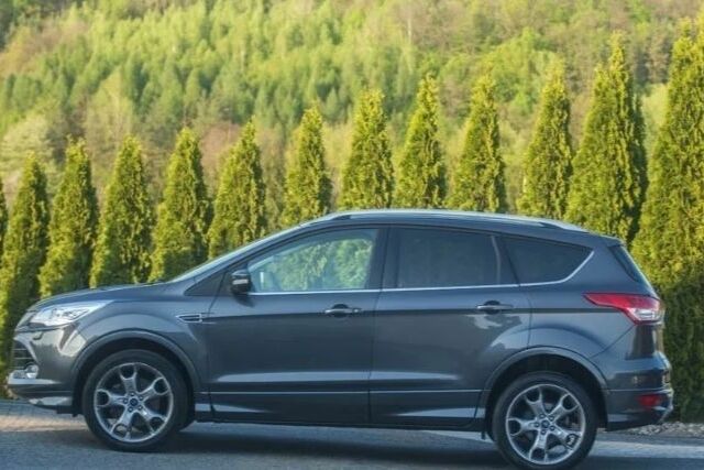 Серый Форд Куга, объемом двигателя 2 л и пробегом 170 тыс. км за 9100 $, фото 12 на Automoto.ua