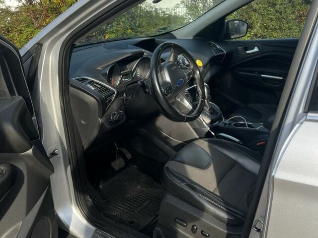 Серый Форд Куга, объемом двигателя 2 л и пробегом 163 тыс. км за 12679 $, фото 6 на Automoto.ua