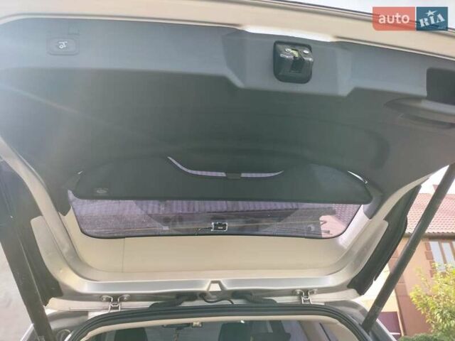 Серый Форд Куга, объемом двигателя 2 л и пробегом 107 тыс. км за 15000 $, фото 47 на Automoto.ua