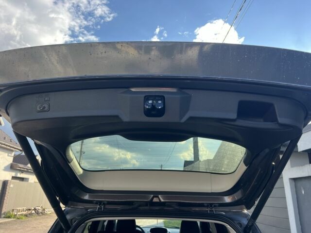 Серый Форд Куга, объемом двигателя 2 л и пробегом 199 тыс. км за 13000 $, фото 12 на Automoto.ua