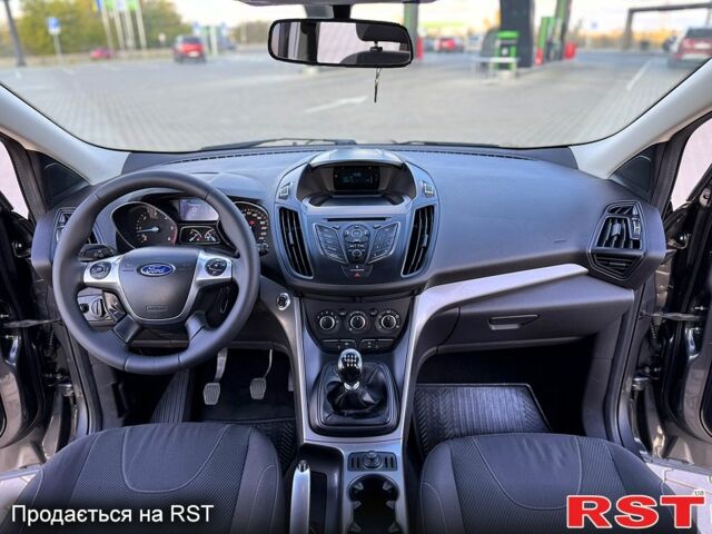 Серый Форд Куга, объемом двигателя 2 л и пробегом 174 тыс. км за 12500 $, фото 9 на Automoto.ua