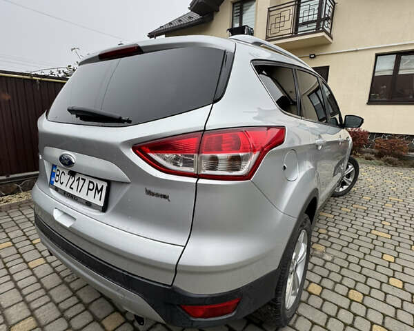 Сірий Форд Куга, об'ємом двигуна 2 л та пробігом 228 тис. км за 13950 $, фото 7 на Automoto.ua