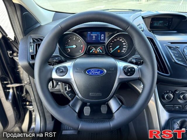 Серый Форд Куга, объемом двигателя 2 л и пробегом 174 тыс. км за 12500 $, фото 6 на Automoto.ua