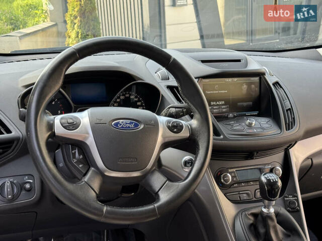 Форд Куга 2016 в Львове на Automoto.ua Серый Форд Куга, объемом двигателя 2 л и пробегом 186 тыс. км за 15999 $, фото 23 на Automoto.ua