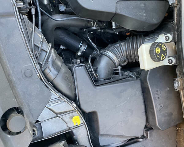 Серый Форд Куга, объемом двигателя 2 л и пробегом 161 тыс. км за 17500 $, фото 25 на Automoto.ua