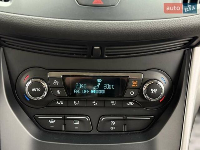 Серый Форд Куга, объемом двигателя 2 л и пробегом 130 тыс. км за 14800 $, фото 49 на Automoto.ua