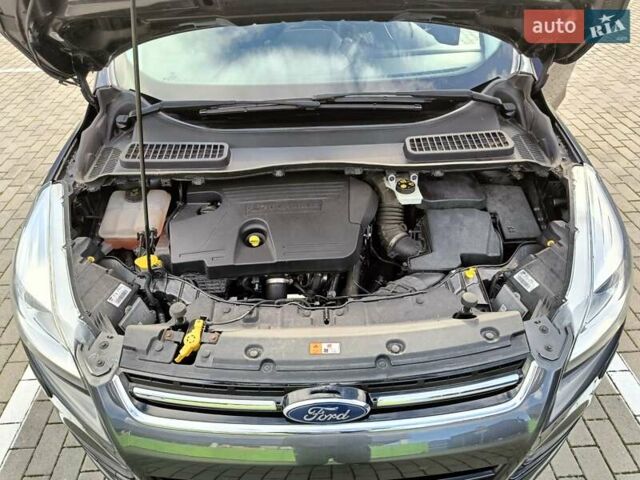 Серый Форд Куга, объемом двигателя 2 л и пробегом 140 тыс. км за 16500 $, фото 64 на Automoto.ua