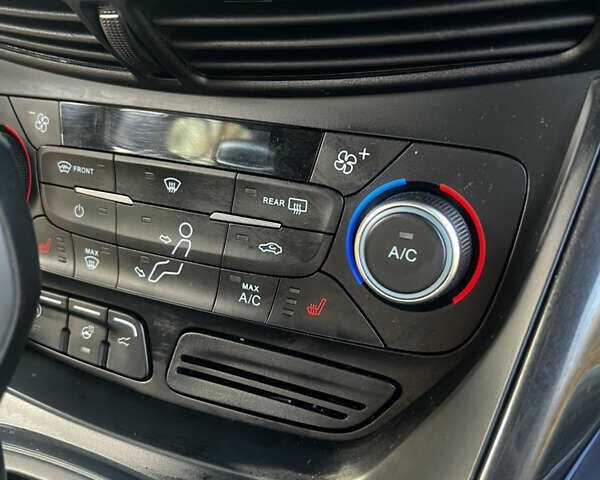 Сірий Форд Куга, об'ємом двигуна 2 л та пробігом 199 тис. км за 16300 $, фото 20 на Automoto.ua