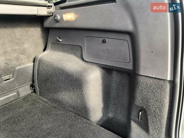 Серый Форд Куга, объемом двигателя 2 л и пробегом 140 тыс. км за 16500 $, фото 34 на Automoto.ua