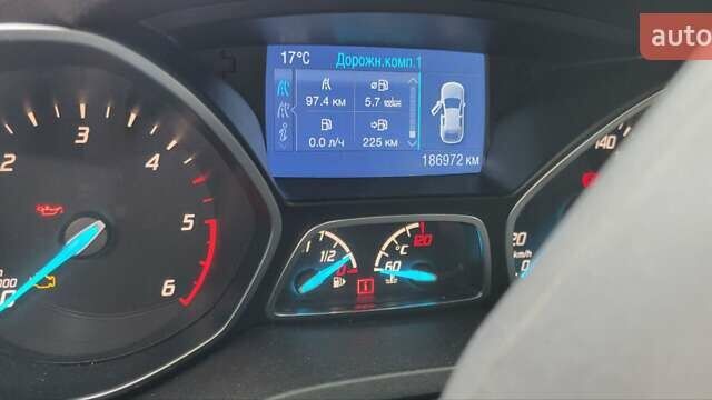 Сірий Форд Куга, об'ємом двигуна 2 л та пробігом 187 тис. км за 13399 $, фото 5 на Automoto.ua